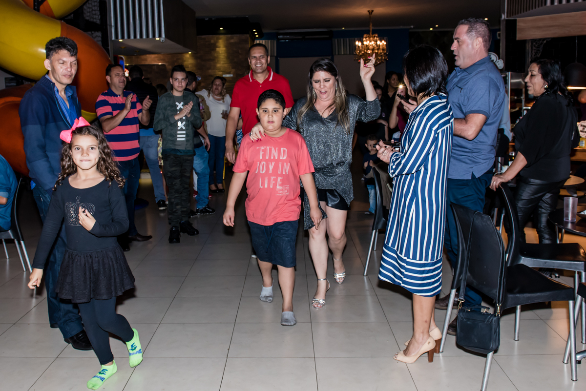 muita folia na hora do parabéns