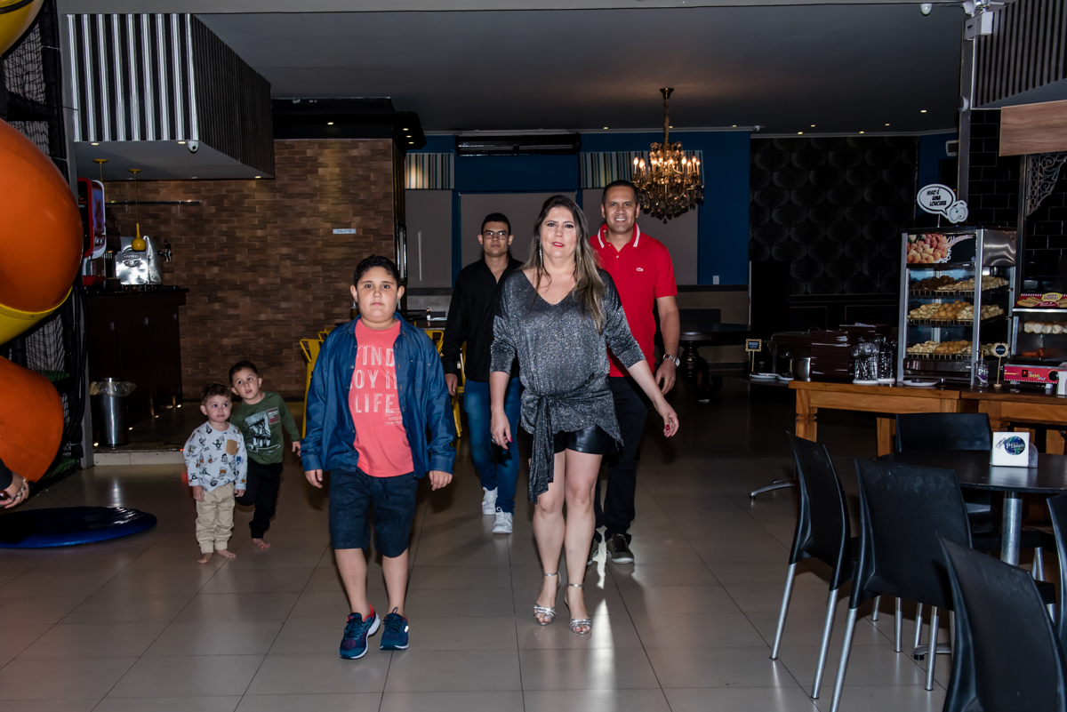 entrada da família para a festa do felite