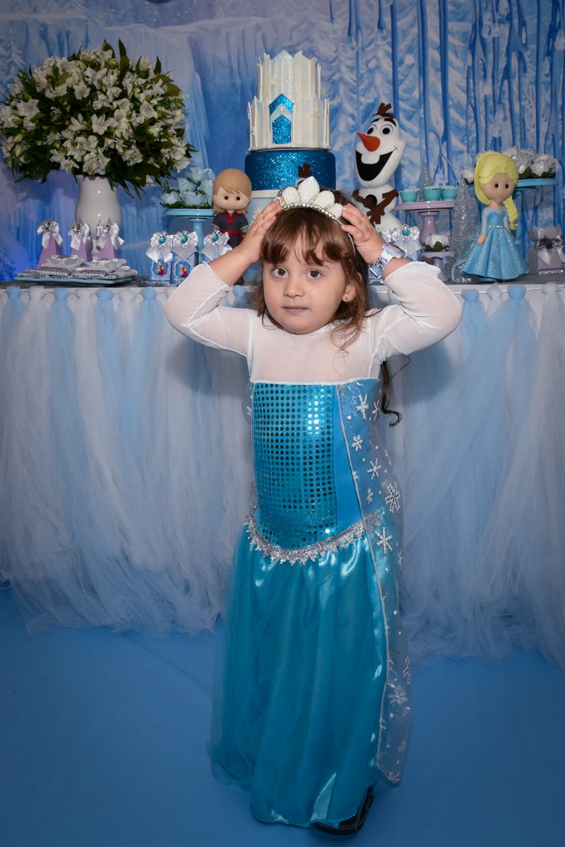 a bailarina mirim dança muito