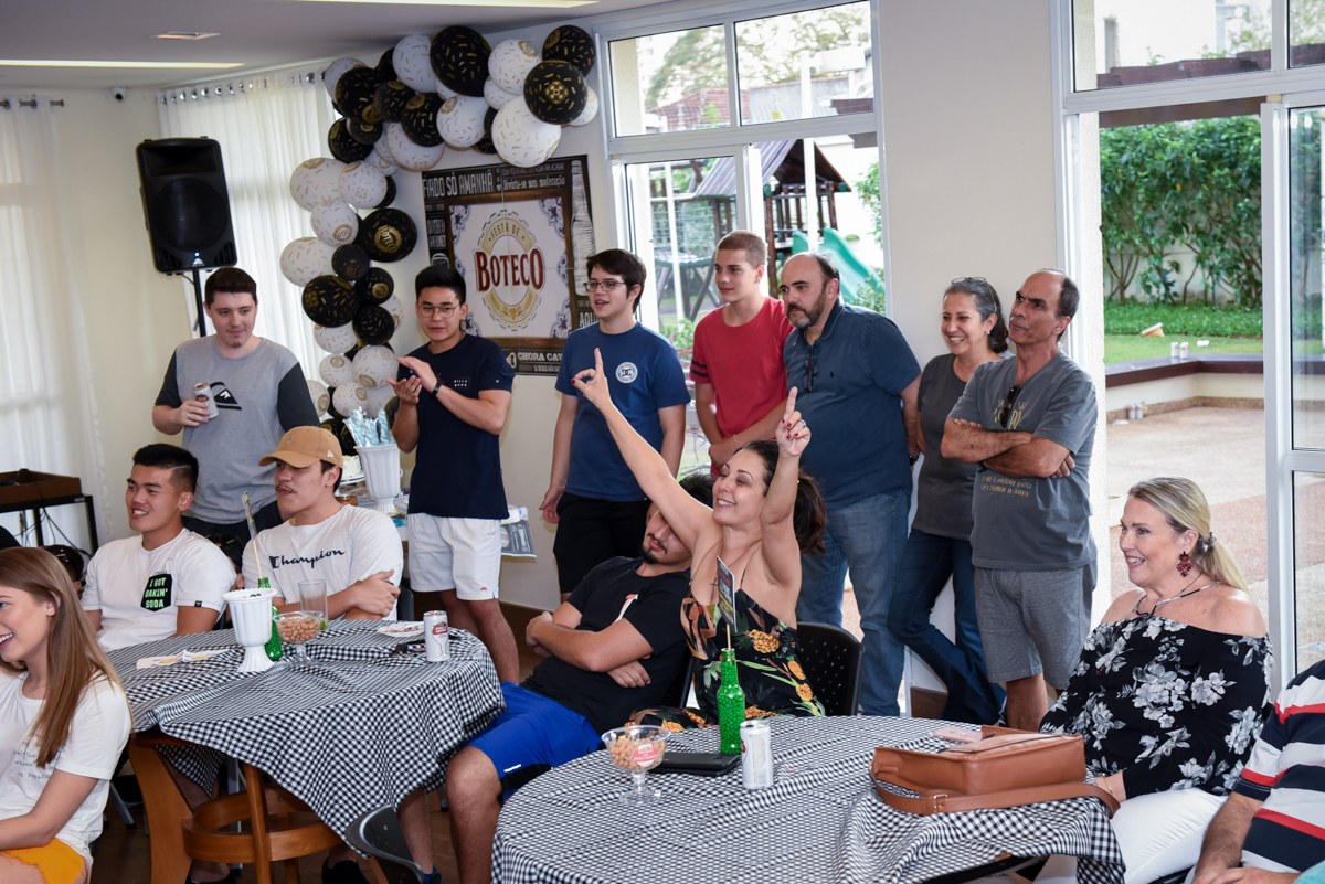 final da festa com muita alegria