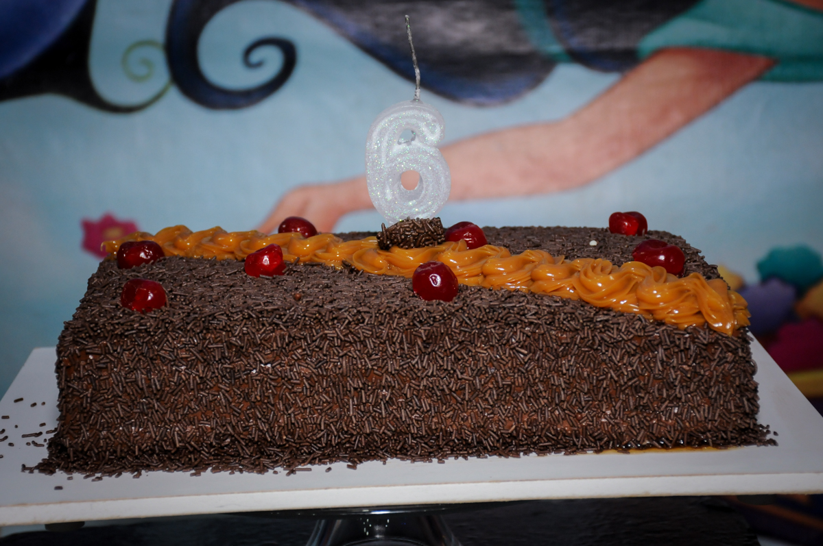 bolo de aniversário no Buffet Infantil Ra Tim Boom, Saude, São Paulo