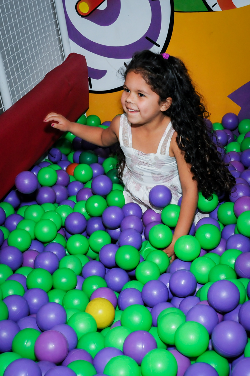 queda no tombo legal no Buffet Fábrica da Alegria, Unidade Osasco