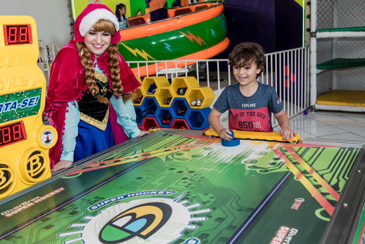 mais gol no jogo de futebol de mesa