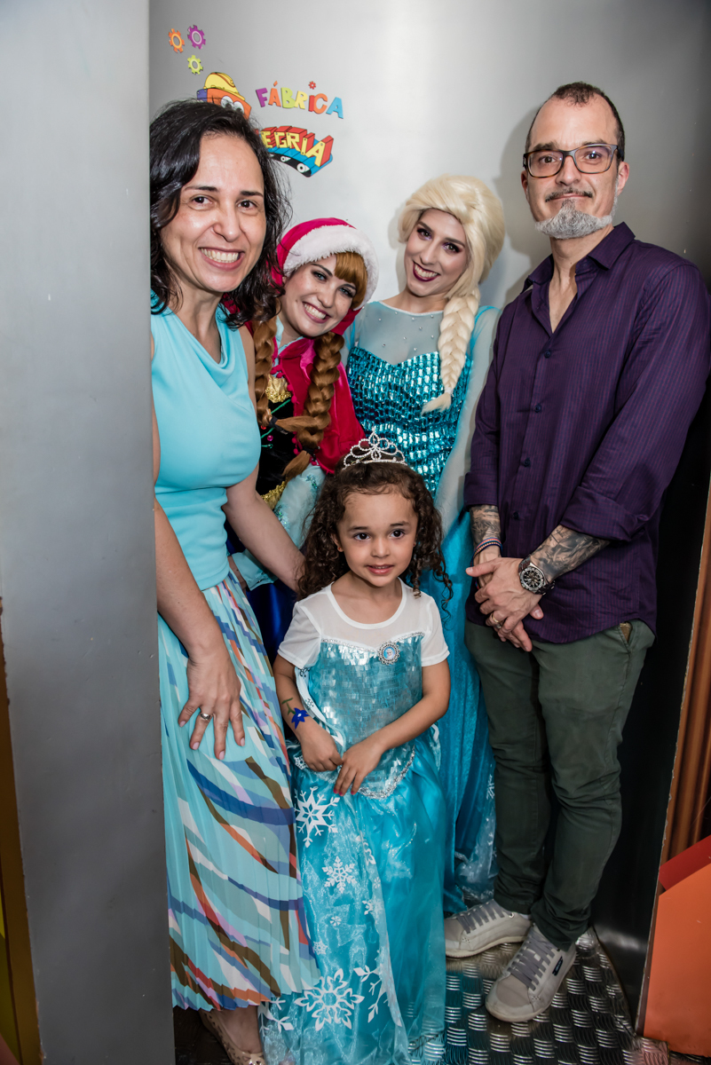 saindo da máquina do parabéns