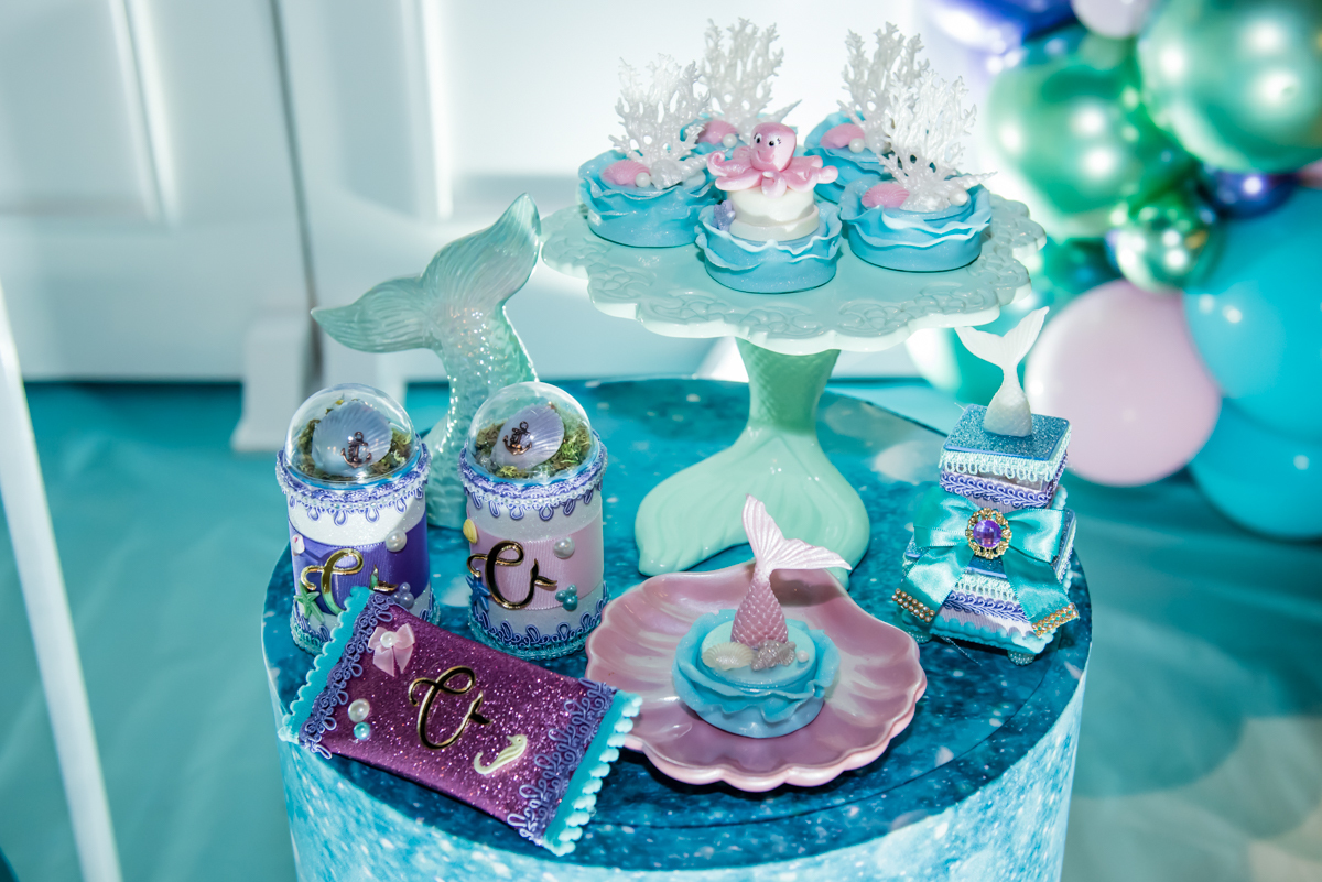 detalhe da mesa fundo do mar