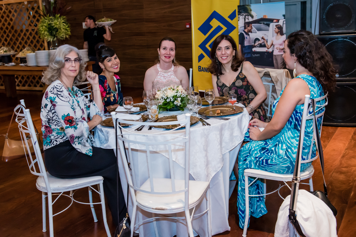 confraternizando com amigos