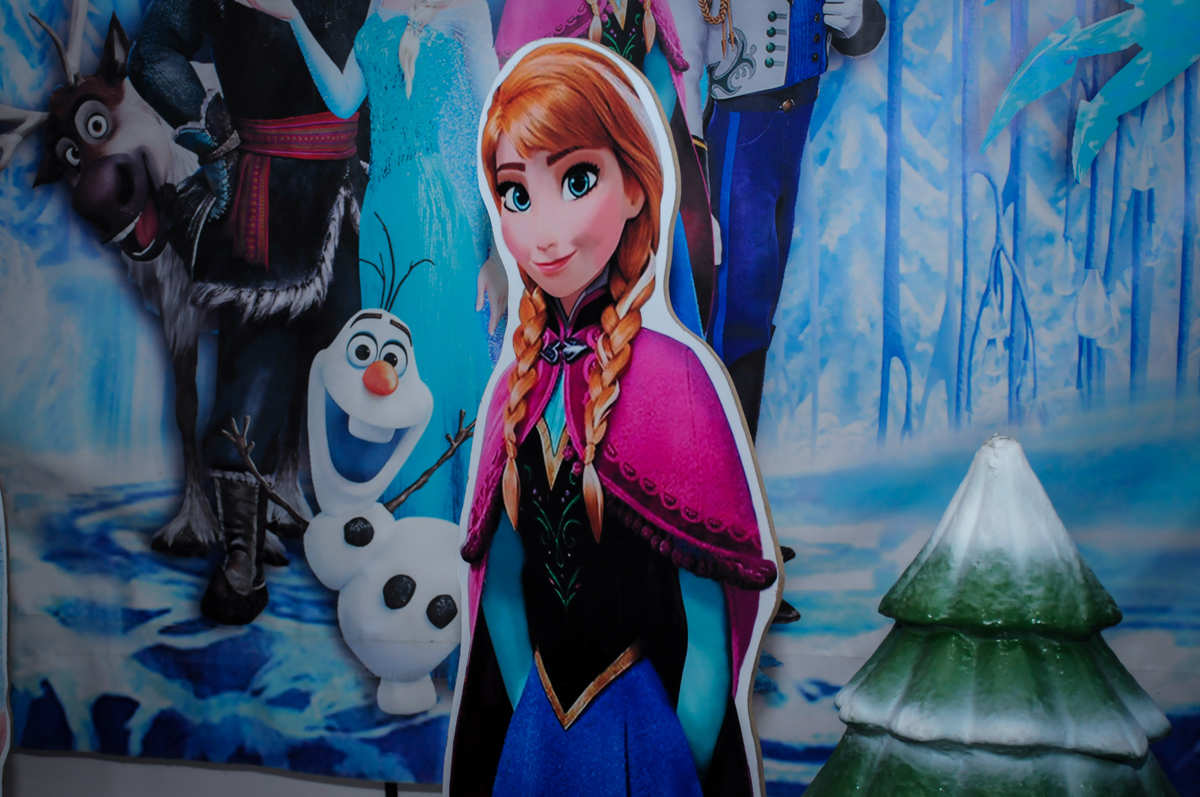 tema frozen no Buffet Magic Joy Unidade Saude