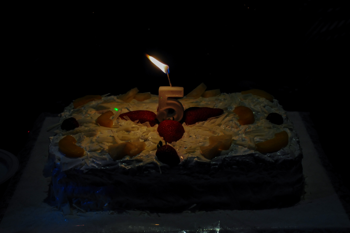 bolo de aniversário no Buffet Magic Joy Unidade Saude