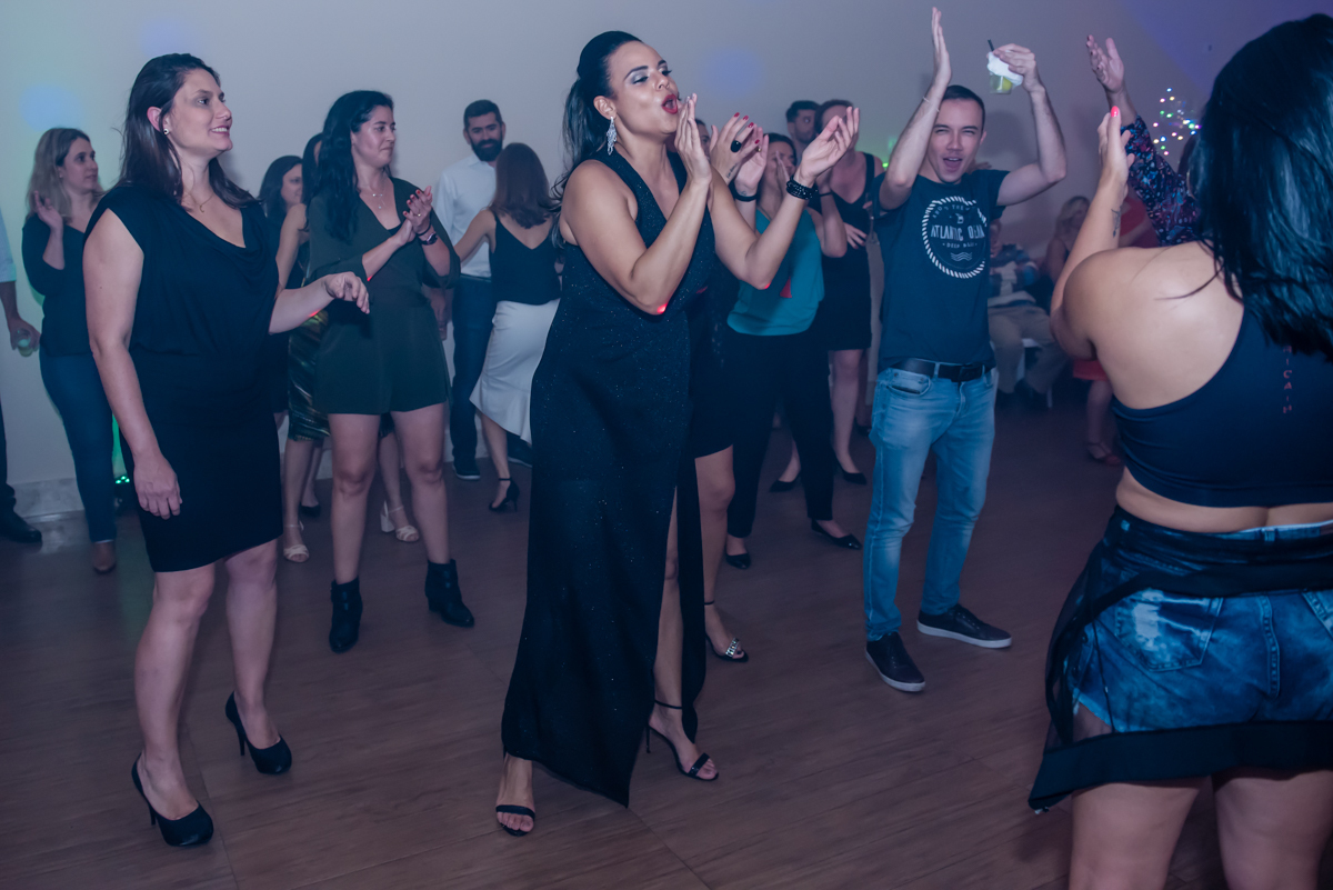 curtindo muito essa festa