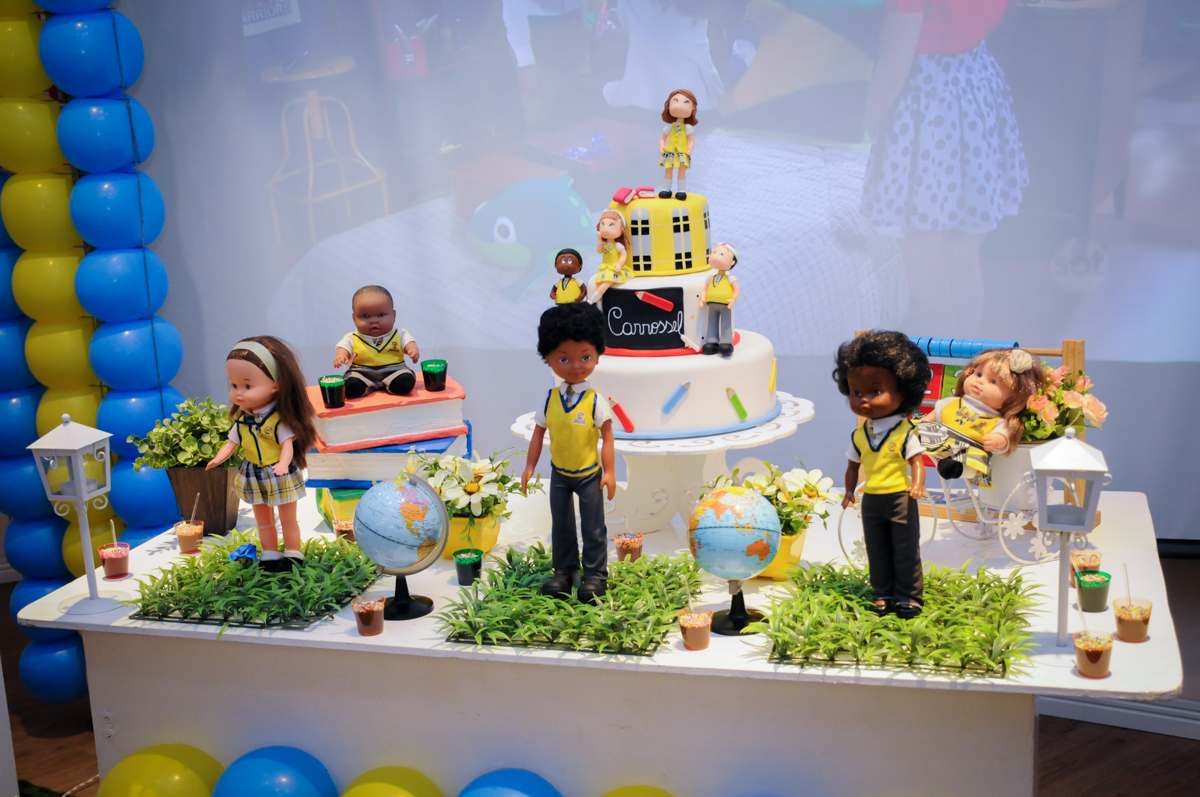detalhes da mesa decorada tema carrossel no Buffet Infantil Amazing, Alphaville, São Paulo