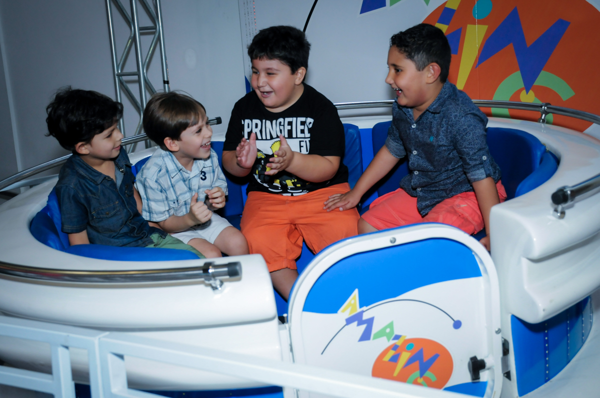bagunça no labamba no Buffet Infantil Amazing, Alphaville, São Paulo