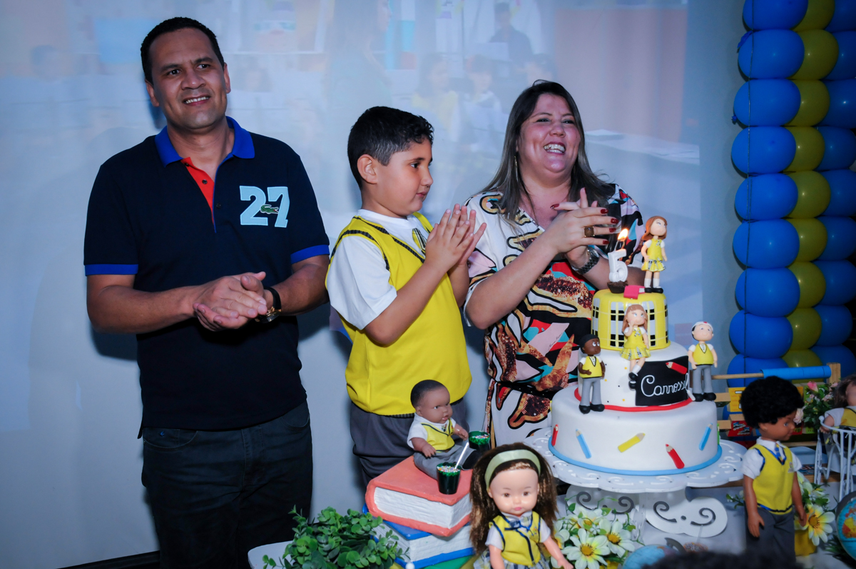 antando parabéns no Buffet Infantil Amazing, Alphaville, São Paulo