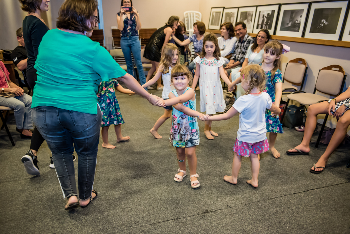 muita diversão com as brincadeiras antigas