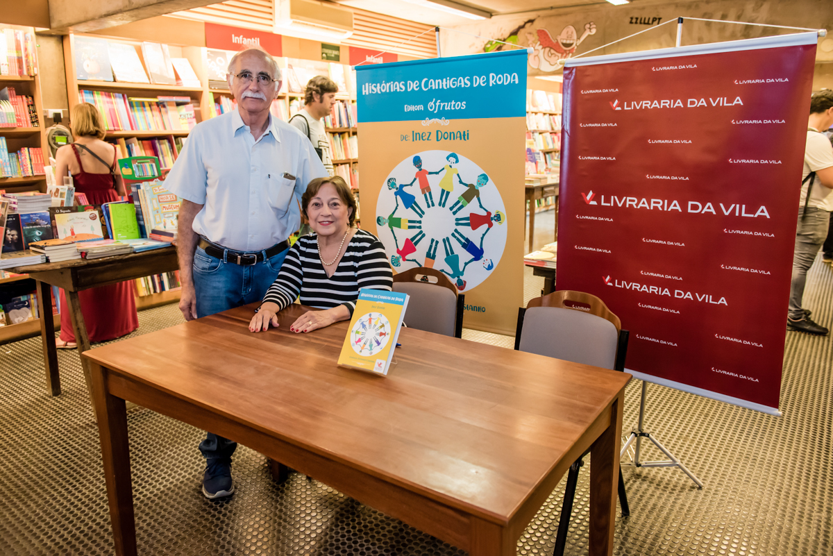 inez aurota do livro historias de cantigas de roda com o marido