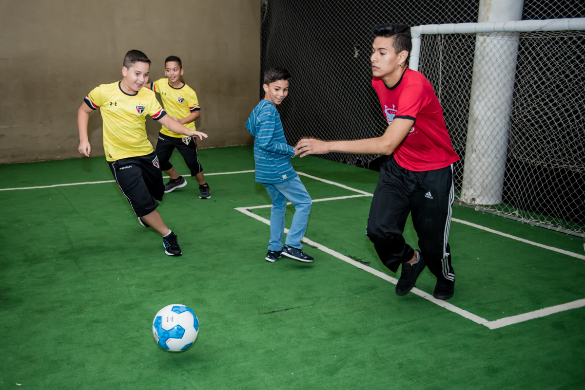 o jogo de futebol divertido