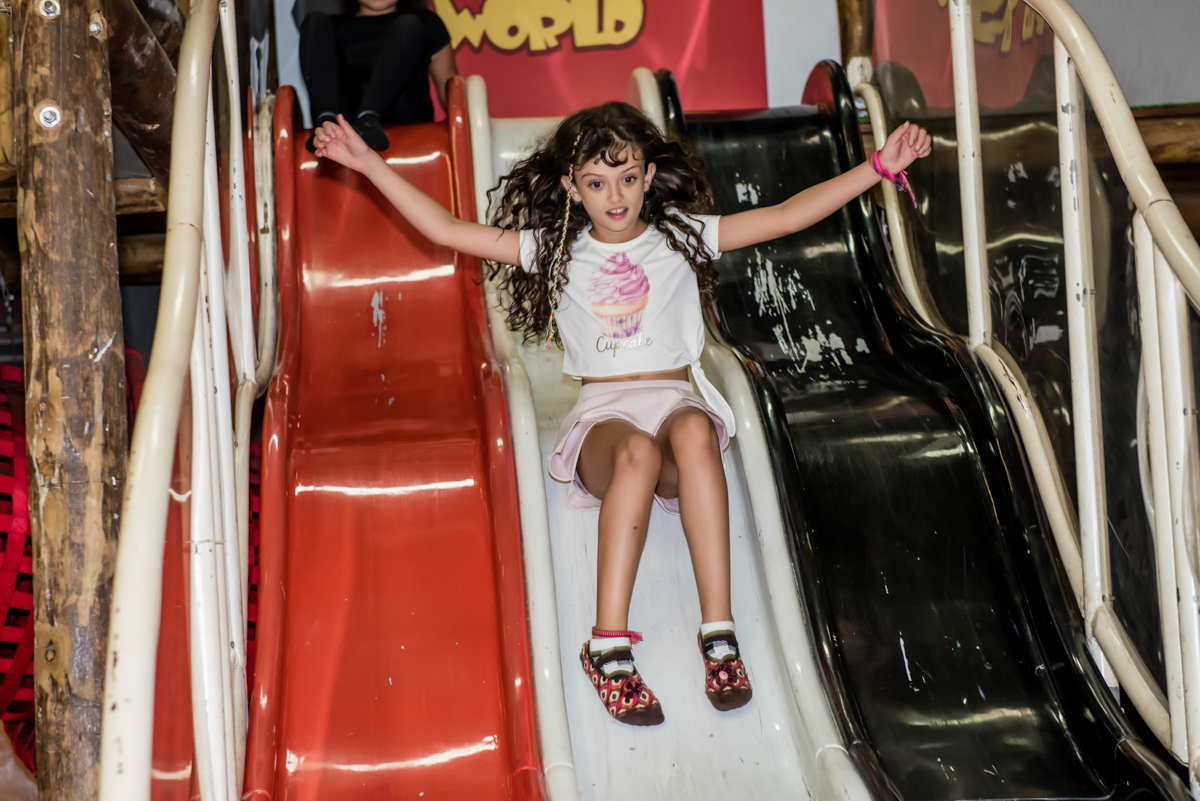 descida divertida no tobogã