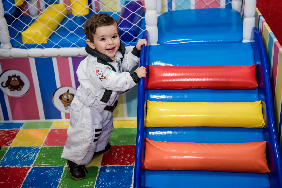 diversão na área baby