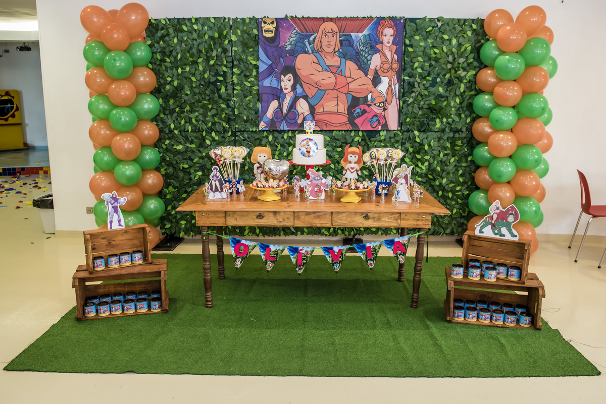 mesa temática da festa