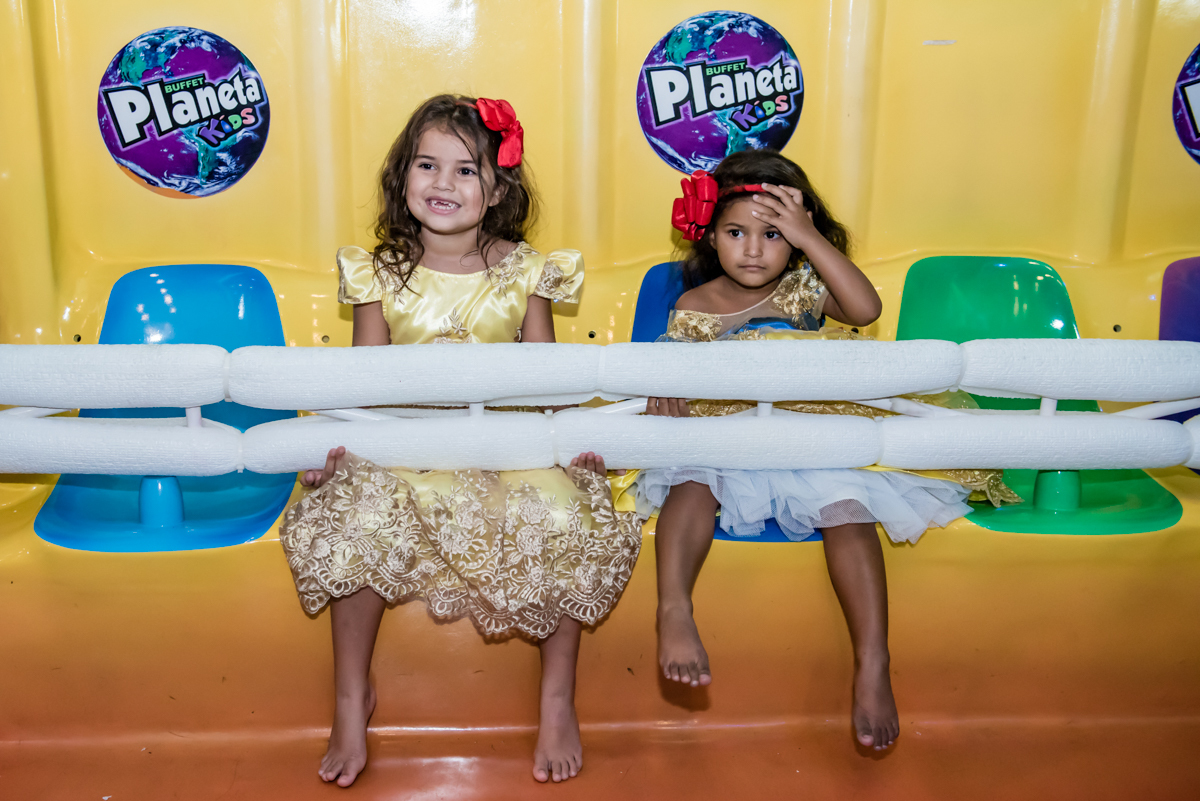 brinquedo elevador divertido