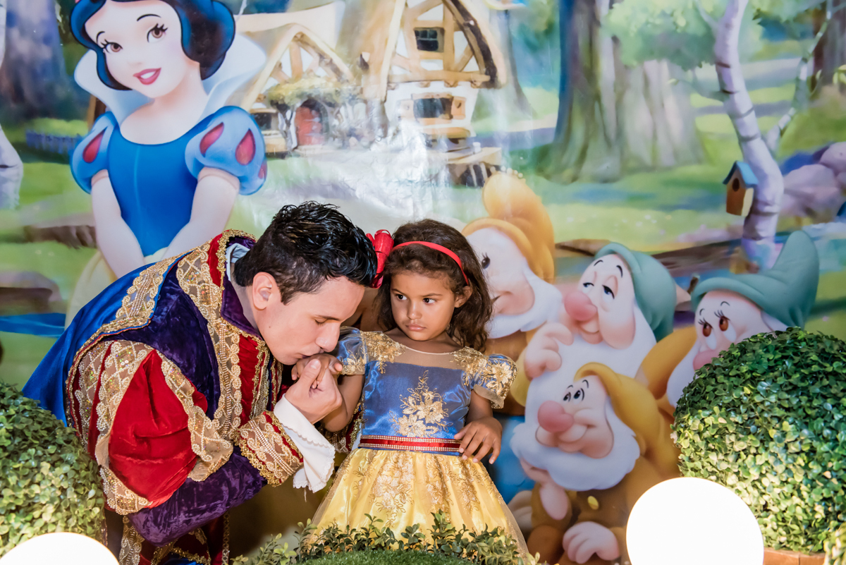 ganhando beijo do principe