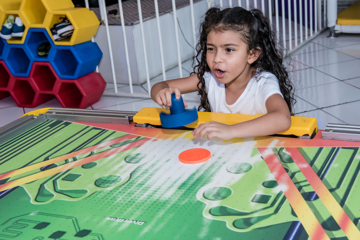jogo e futebol de mesa  divertido