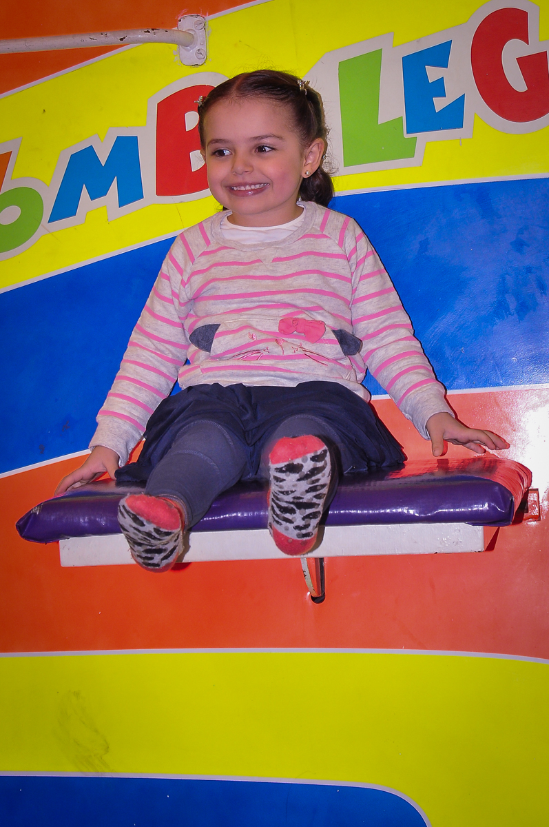 se preparando para cair do tombo legal no Buffet Fábrica da Alegria Morumbi, São Paulo
