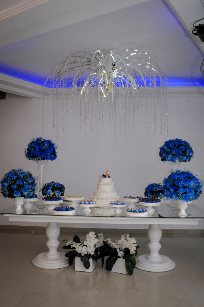 mesa do bolo festa 15 anos da victória Buffet Marília's São Paulo