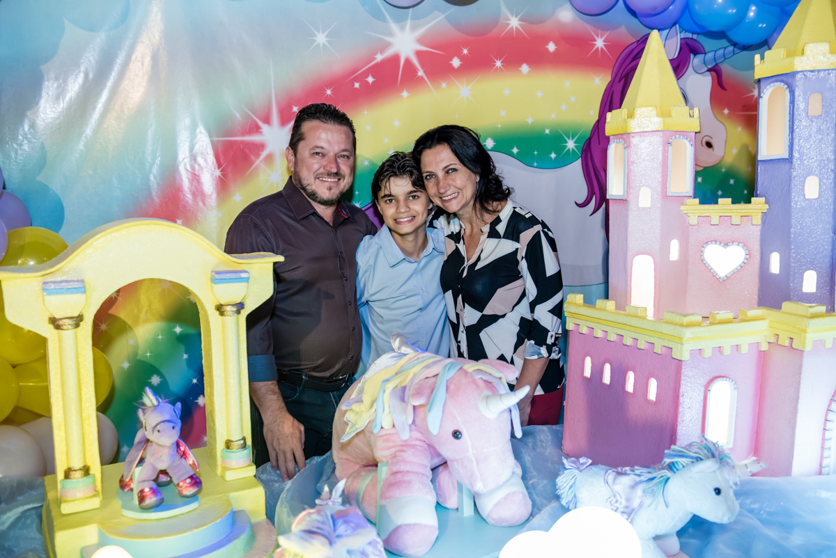 foto dos pais com o irmão