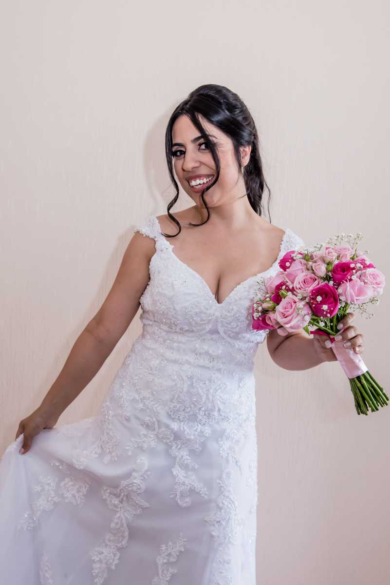 a noiva está muito linda