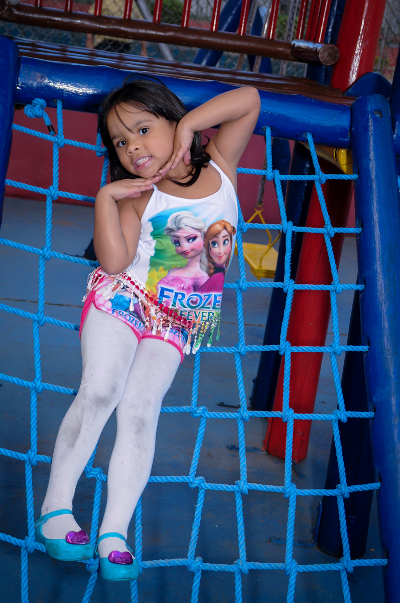 linda a minha modelo posando em seu ensaio fotográfico no condomínio,Saude,São Paulo