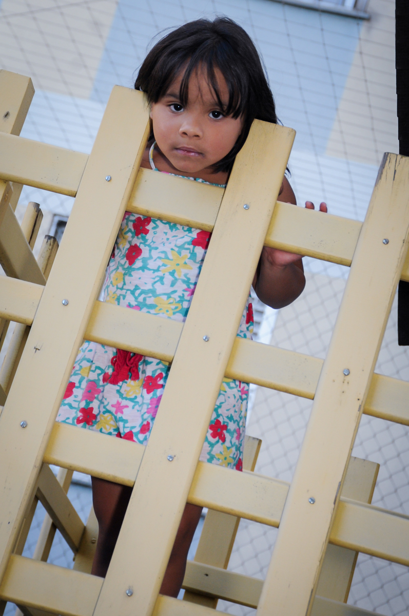 foto brincando na casinha do play ground no condomínio,Saude,São Paulo