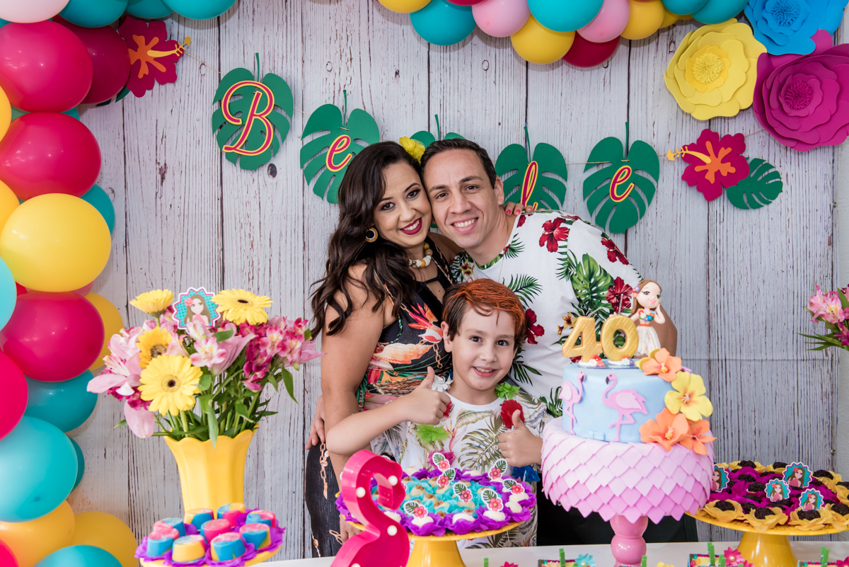 Foto d família chegando para a festa