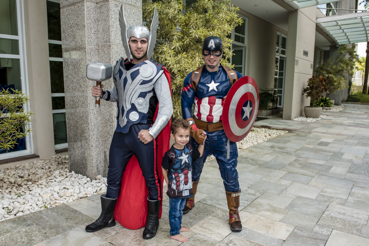 foto com os personagens