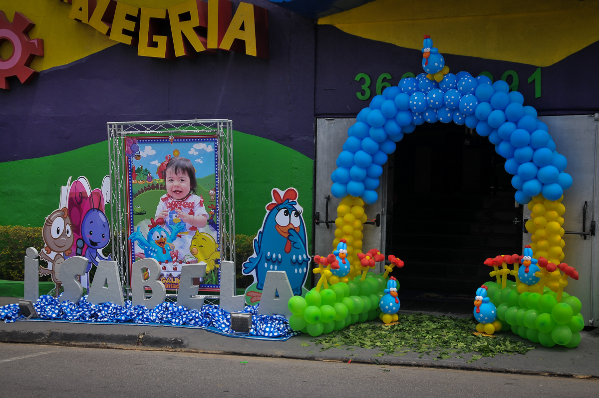 arco de bexiga galinha pintadinha no Buffet Fábrica da Alegria unidade Osasco