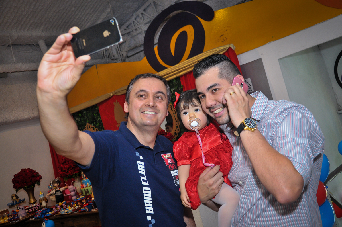 self na festa de aniversário da isabela no Buffet Fábrica da Alegria unidade Osasco