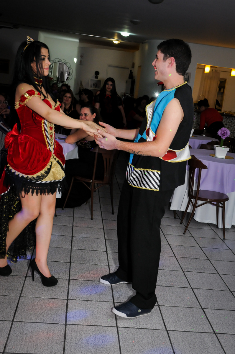 balada animada com o namorado no Mendes Buffet e Eventos, São Paulo