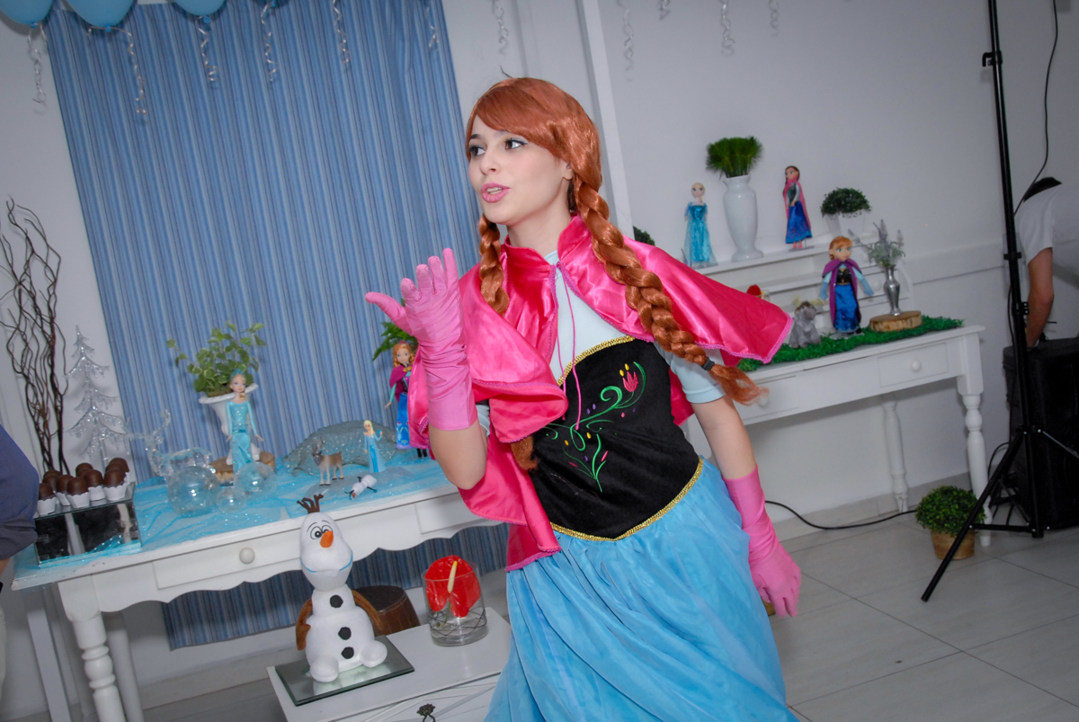 hora do show da frozen no buffet feliz da vida, butantã,sp