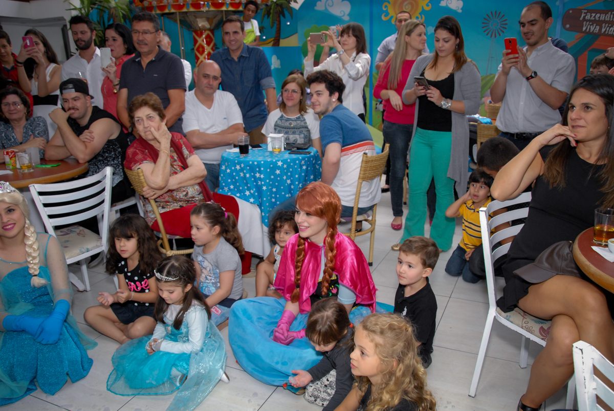 todos assistem o show da frozen no buffet feliz da vida, butantã,sp
