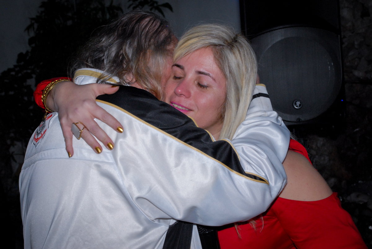 abraço emocionado festa em condomínio Morumb