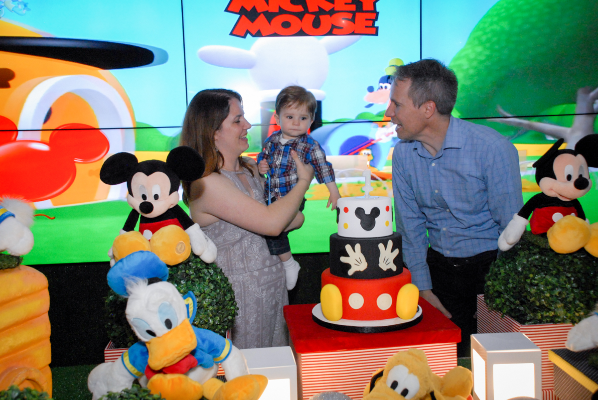 o parabéns é muito animado no Buffet Bugui Ugui, Vila Mascote, São Paulo