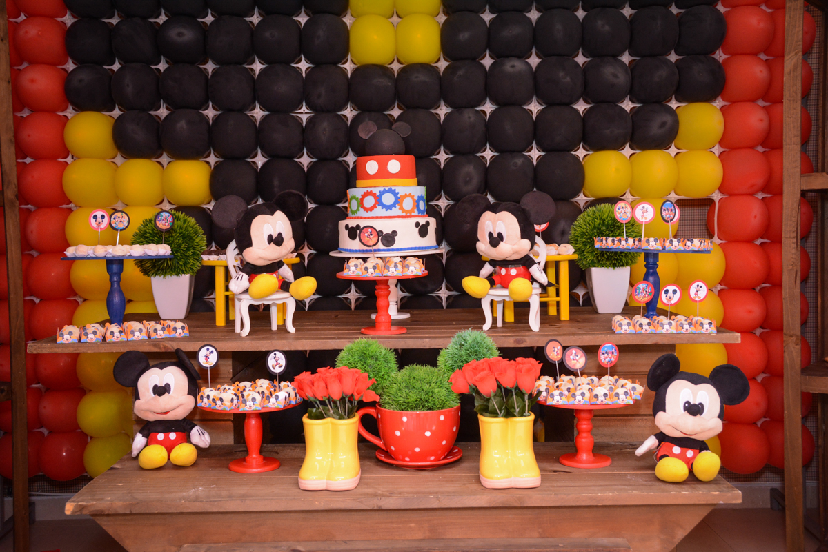 Condomínio Morumbi, São Paulo festa Leonardo 1 aninho, tema Mickey