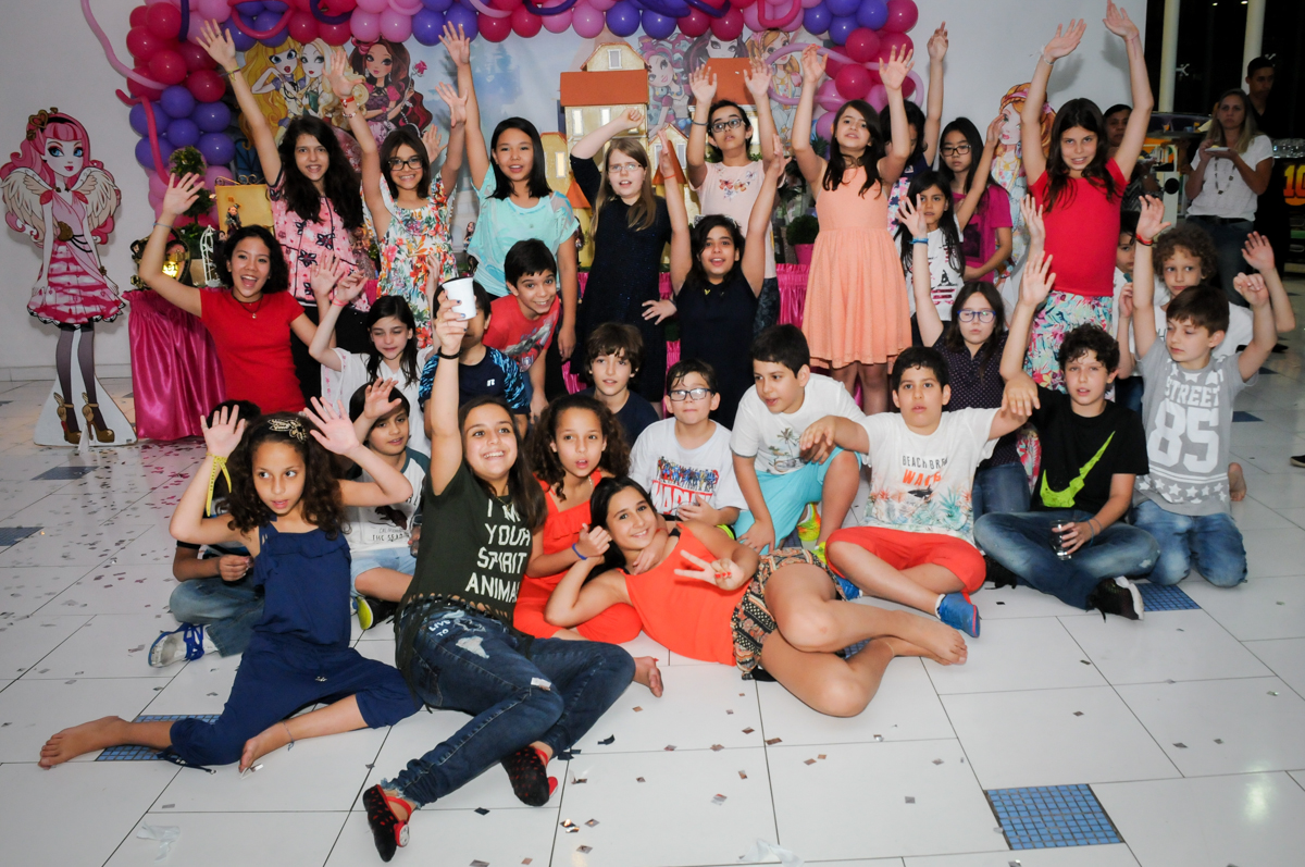 final da festa no Buffet Max Mania, Panambi, Sp, tema da festa Monster High