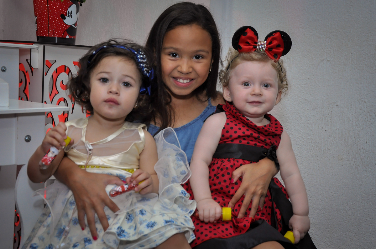 Final de festa na Festa de Maria Eduarda 1 aninho, tema minie vermelha, Buffet Mundo Kids, Osasco São Paulo