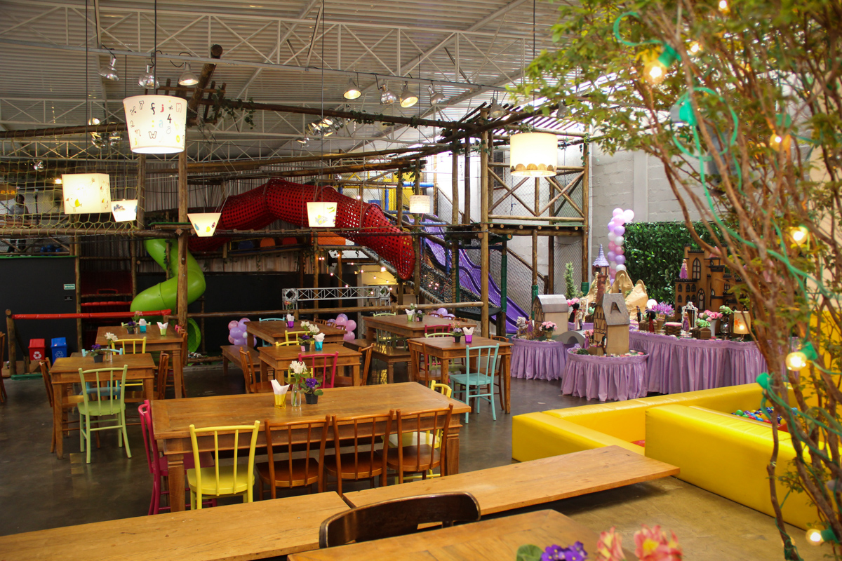 Brinquedos Festa infantil, Sophia 6 anos Buffet O Galpão, Pinheiros, SP, tema da festa Os enrolados