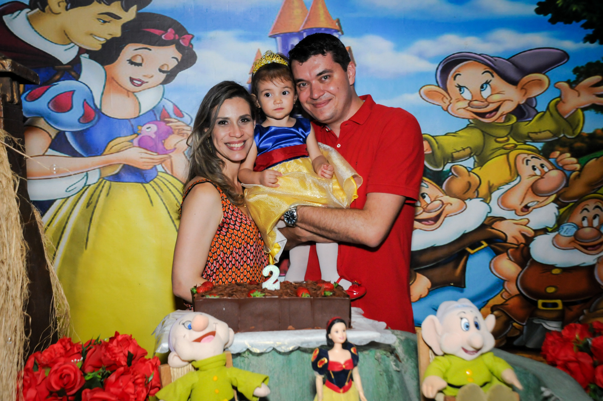 final de festa família feliz na aniversário infantil, nathália 2 anos,tema da mesa branca de neve, buffet magic joy, moema, sp