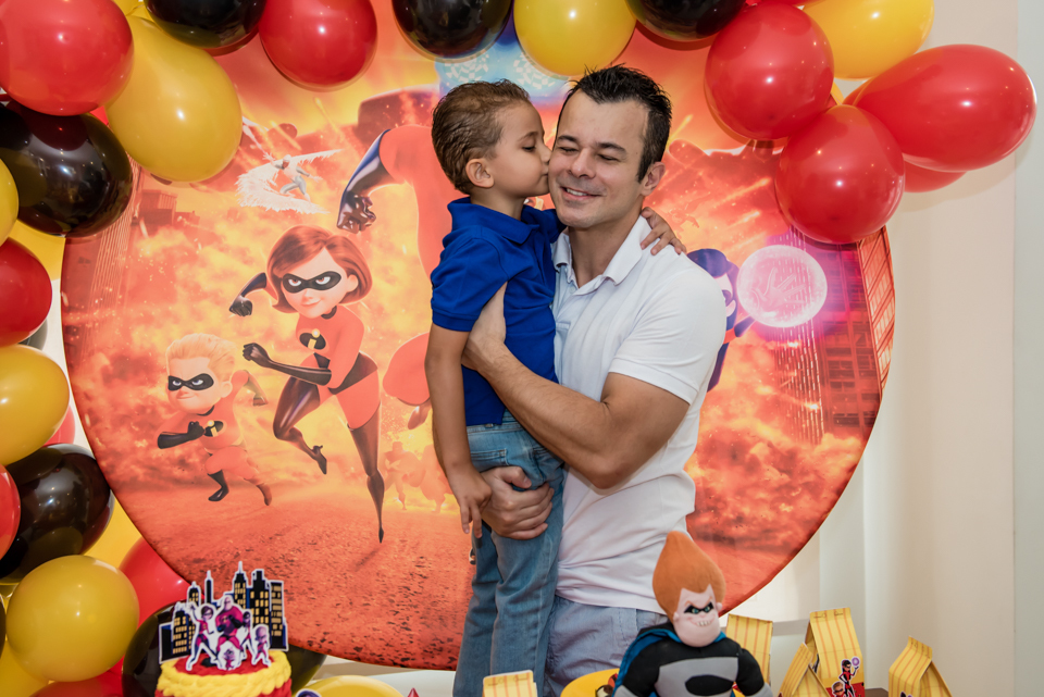 o pai com ciumes também ganhou beijinho