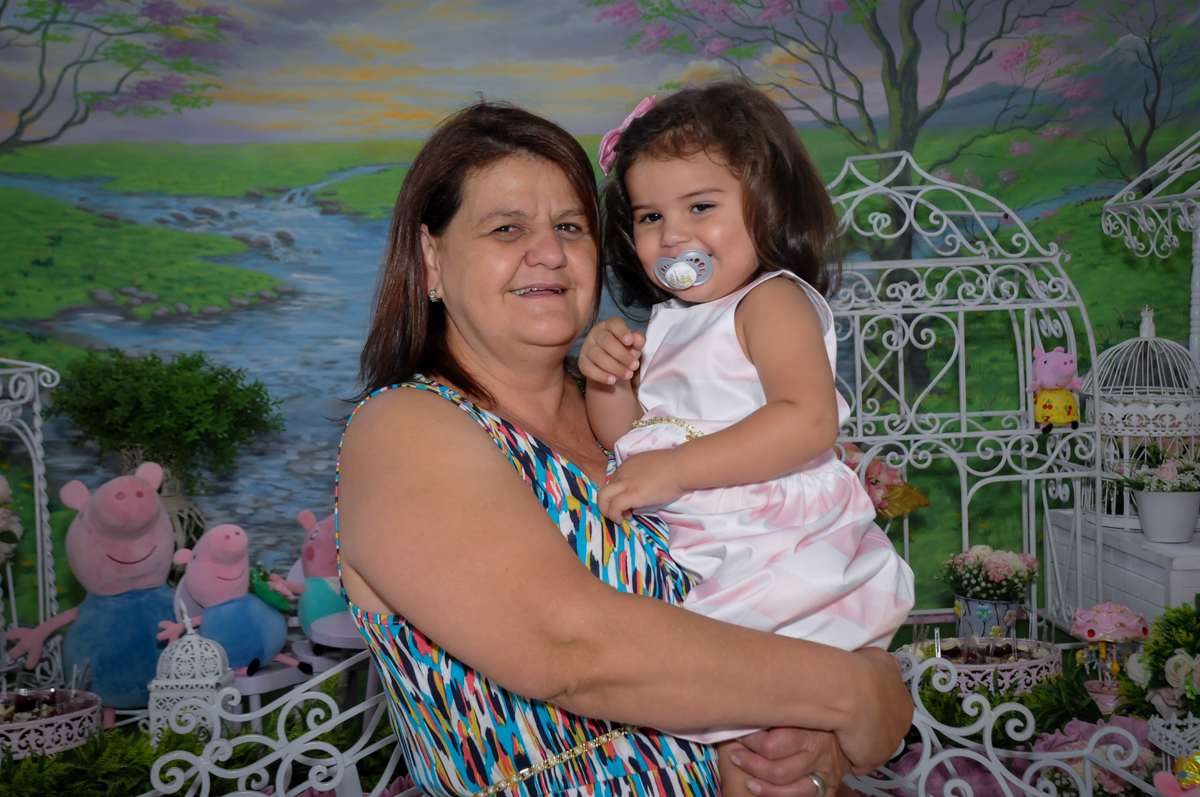 colinho da vovo no Buffet Fantastic World, Morumbi, SP, festa de aniversario de Isabela 2 anos, tema da festa Pepa Pig