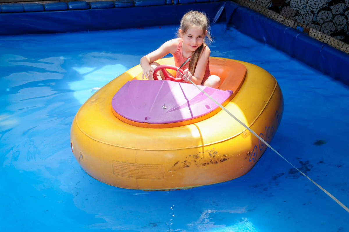 barco inflavel no Buffet Fantastic World, Morumbi, SP, festa de aniversario de Isabela 2 anos, tema da festa Pepa Pig