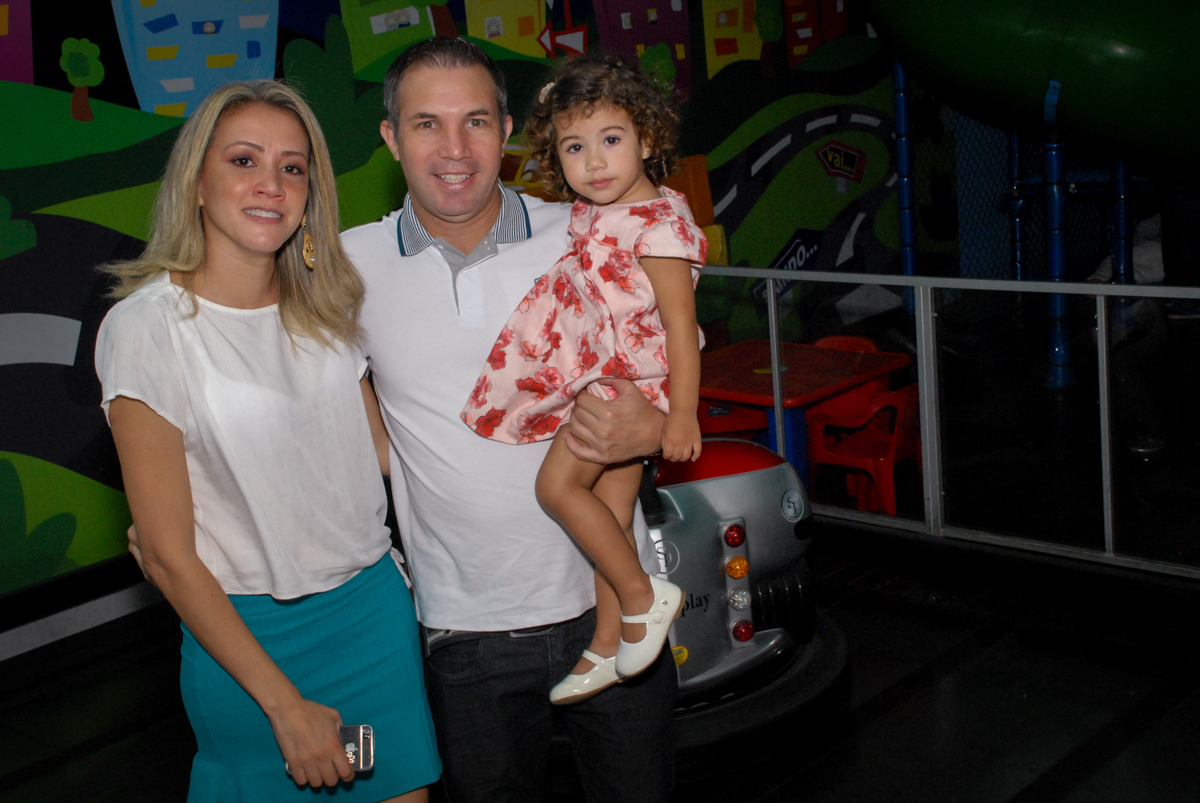 fotografia da família no Buffet Viva Viva Vida, Bonfiglioli, Butantã, SP, festa infantil, niversário de Lívia 2 aninhos, tema da festa Branca de Neve