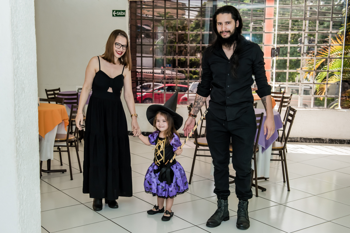 entrada da família para a festa da chloe